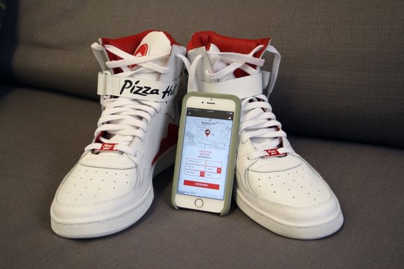 Image of Pizza Hut Pie Tops Shoes